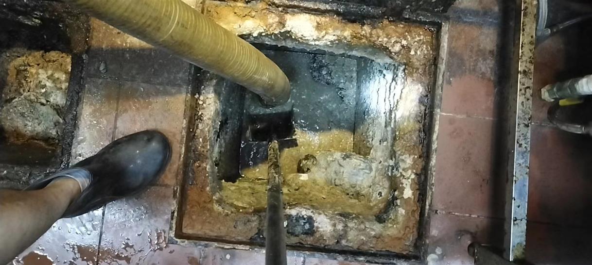轵城镇污水池清理一般都有毒气，怎么预防中毒呢？